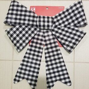 Black and White Checkered Plastic Bow Big 13" x 16"